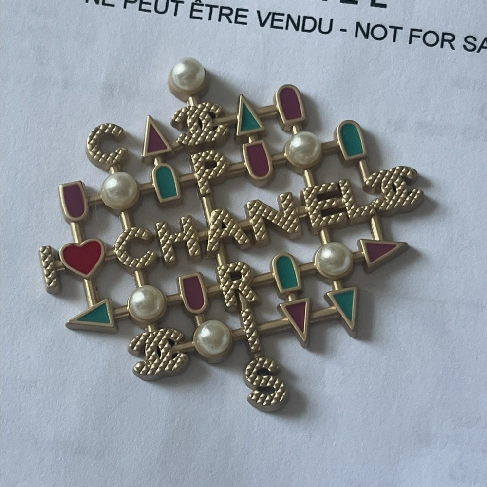 Chanel Gold and Multicolor Brooch- no back just flat